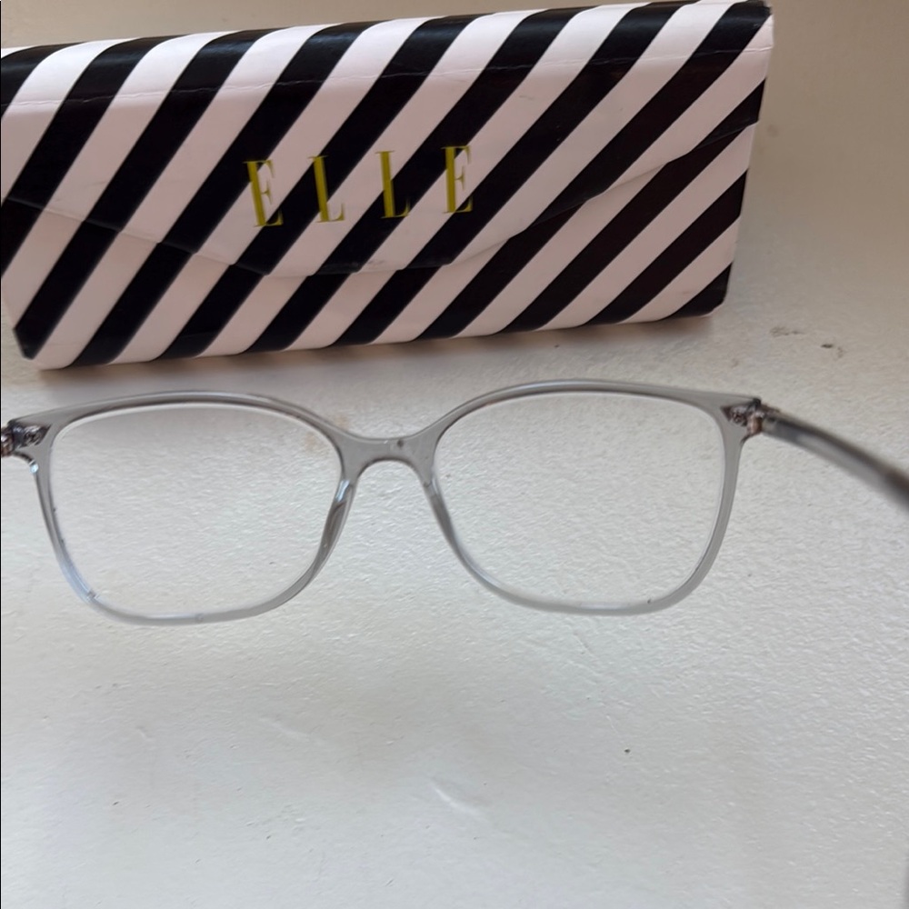 Elle Black and White Striped Glasses Case with Clear Glasses - Picture 3 of 3